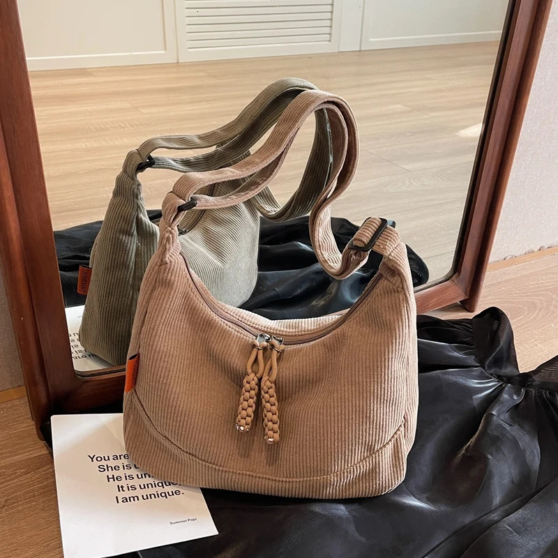 Corduroy Dumpling Bag Lightweight LargeCapacity Crossbody 2025 Autumn and Winter Casual Canvas Shoulder 261LC 251110