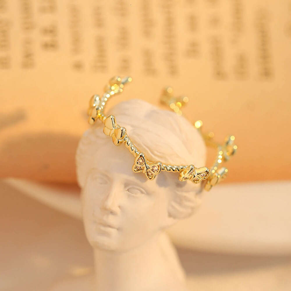 DHcollections INS Butterfly Graceful Thin Circle Women, Niche High-end Feel, New Fashionable and Exquisite Open Ring for Index Finger