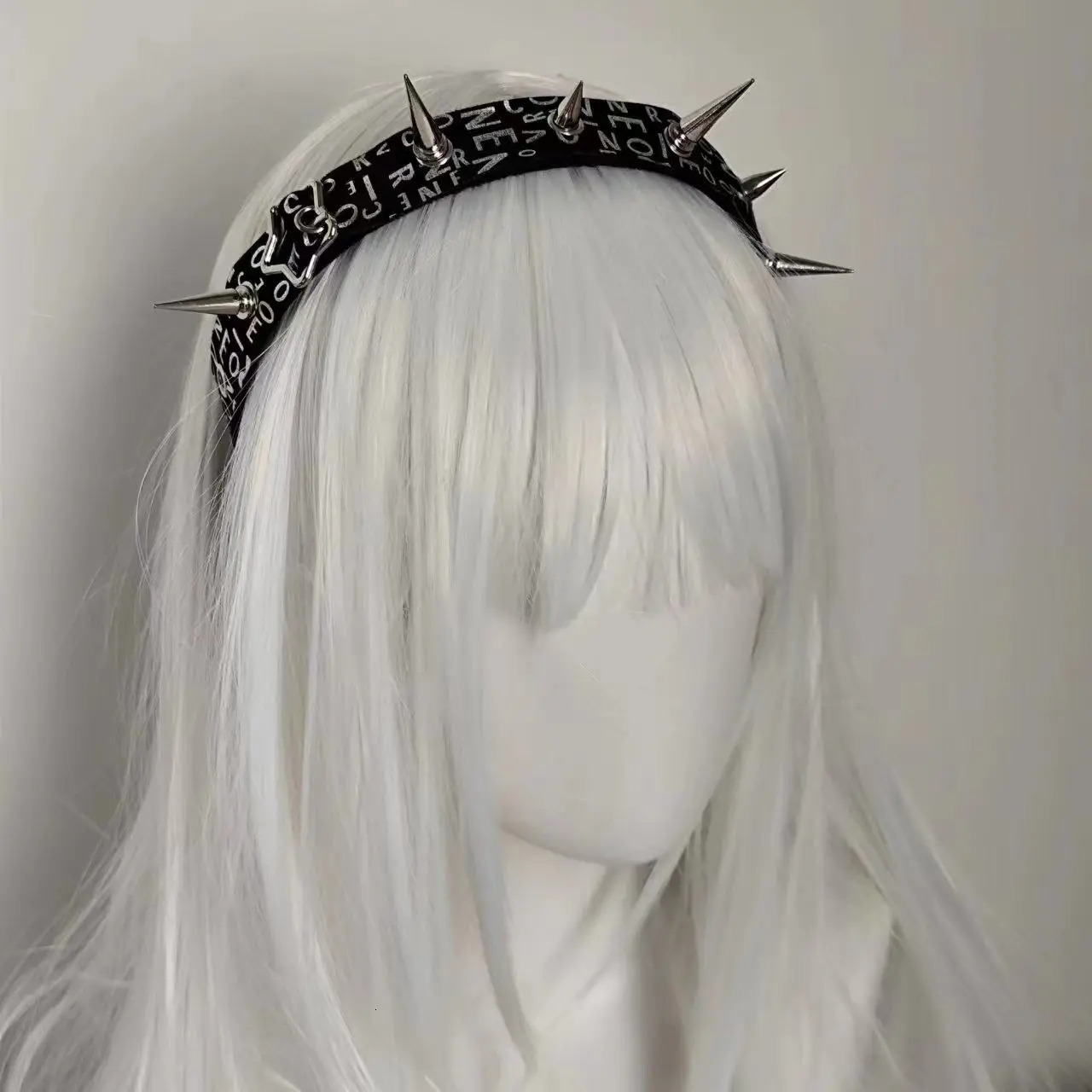 Original Punk Rivet Letter Headwear Spicy Girl Fashion Y2K Hair Accessories Personalized Gothic Headband Hair Pin and Clip 250409