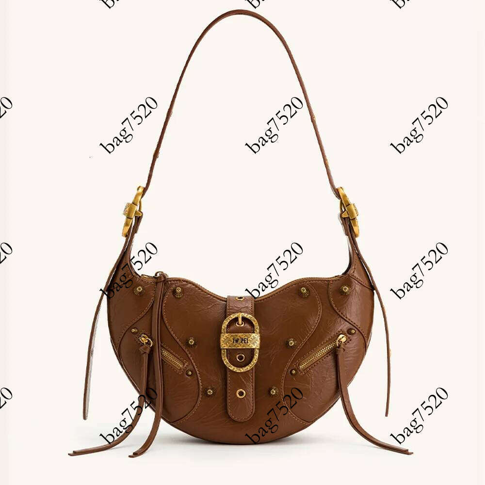 Large capacity niche design, light crossbody red envelope, commuting shoulder bag, motorcycle bag