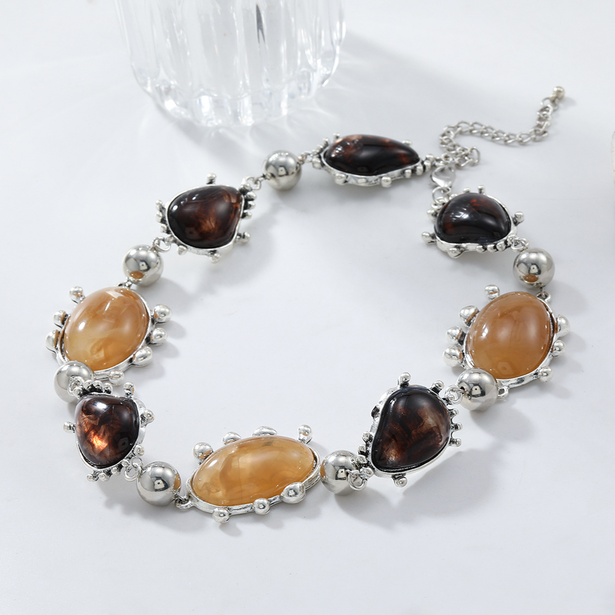 Autumn And Winter New Exquisite Eye Stone Matching Design Necklace Artistic Retro Womens Necklace Niche Collarbone Chain Necklace Accessories