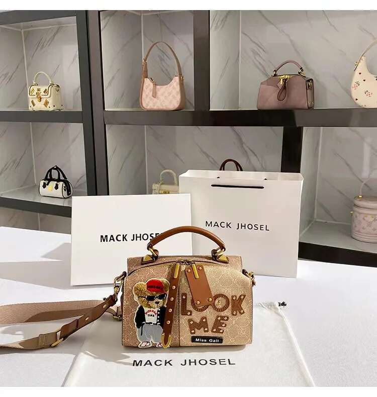 High Quality Textured Leather Pillow Fashion Cute Cartoon Women Handbag Shoulder Messenger Lady Purse Female Casual Bag