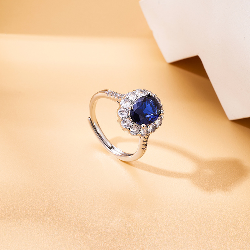 Colorful Ocean Heart Inlaid Designer Ring Sapphire Cluster Zircon Ring For Women European And American Retro Light Luxury Versatile Fashion Ring Open 