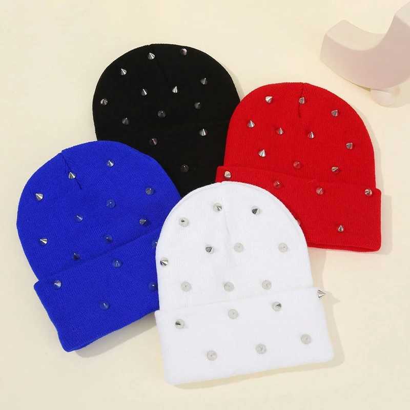 1Pc Men Punk Rivet Beanie HatGoth Gothic Skull Caps Winter Warm Knitted HeadCap for Men WomenSuitable for Street Daily WearXJ251110