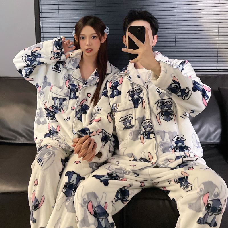 Coral fleece couple pajamas for women in autumn and winter, with thickened fleece for men. Designer can wear cartoon home suit set outside