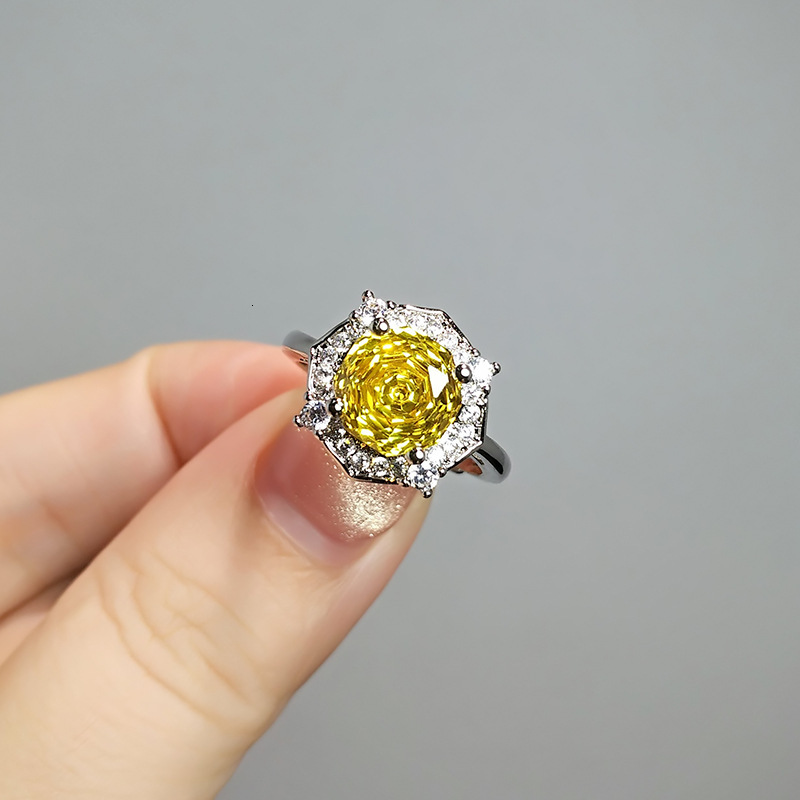 Hot Selling Six Sided Cut Rose Ruby Ring Light Luxury And Super Shiny Designer Ring Ice Flower Fashion Ring High Carbon Imitation Yellow Crystal Pink 