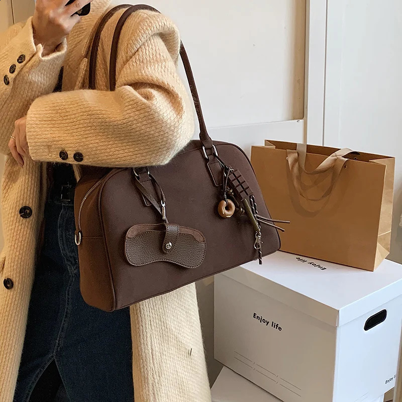 Big Size Women Bowling Bags Suede Pure Color Large Capacity Shoulder Crossbody Bag With Long Strap Handbags 251106