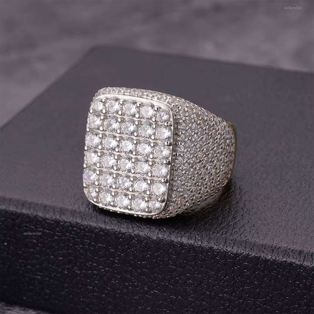 Hip-Hop Boutique Jewelry Chrysolite Diamond Cubic Zirconia 925 Sterling Silver Iced Out Custom Men's Ring