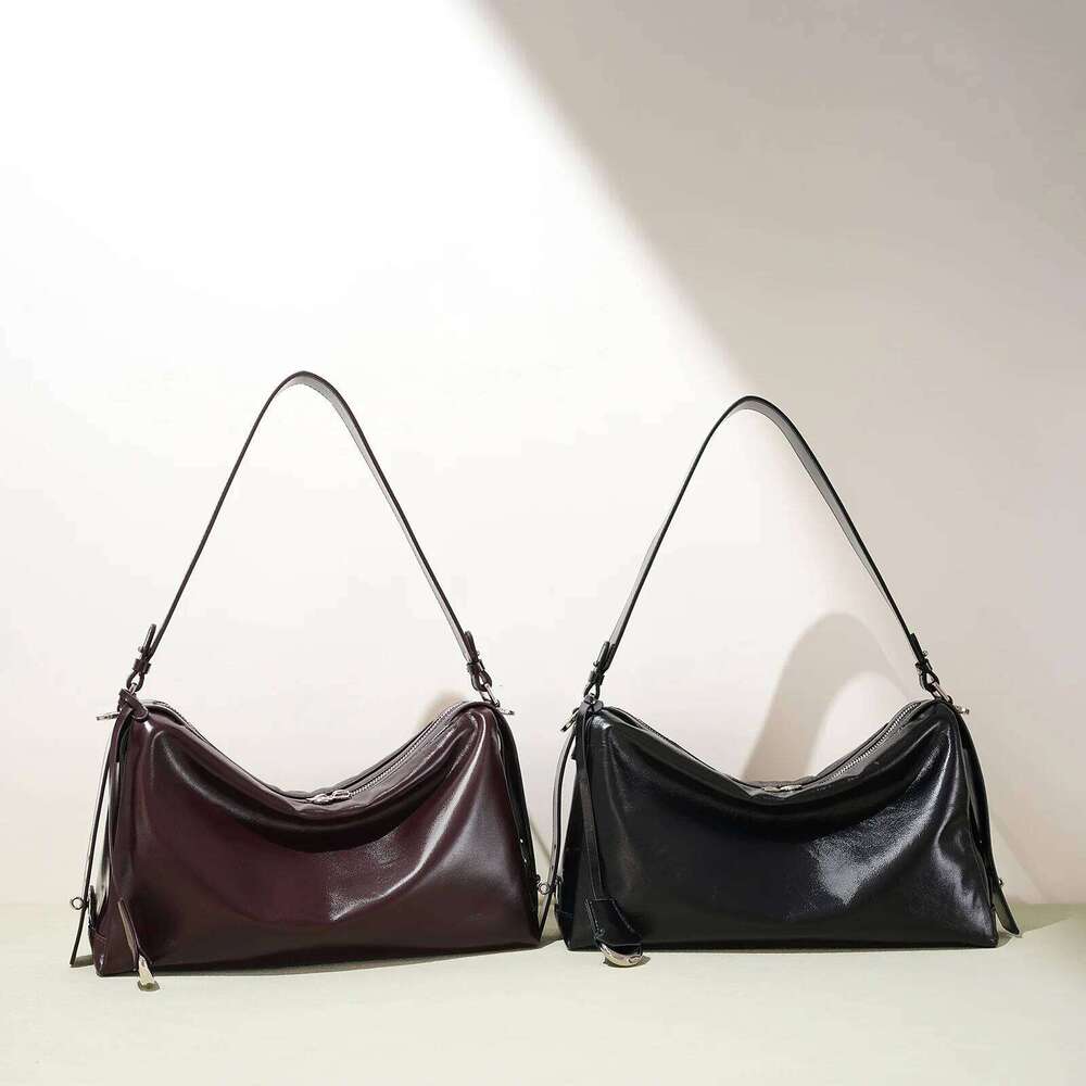 New Korean Style Genuine Leather Versatile Lazy Shoulder Crossbody Pillow Purse For Women Fashion Spacious Hobo Bag St251110