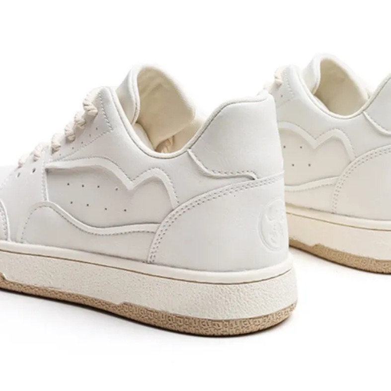 2025 Jifffly Unisex Spring Autumn New Retro Breathable Thick Sole Couple Versatile Casual White Skateboard Shoes