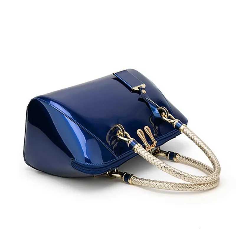 2025 Luxury Femme Shiny Leather Handbags High End Designer Boston Tote Bag Women Wedding Party Shoulder Bag K251110