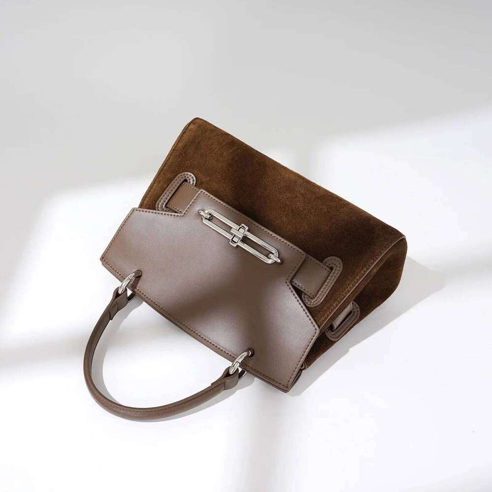 Designer Bag Tote Bag Shoulder Bag Fashionable Simple Women S Shoulder Nichewomen S Genuine Leather Handbag New Model Crossbody Bag For Motorcycle Equ