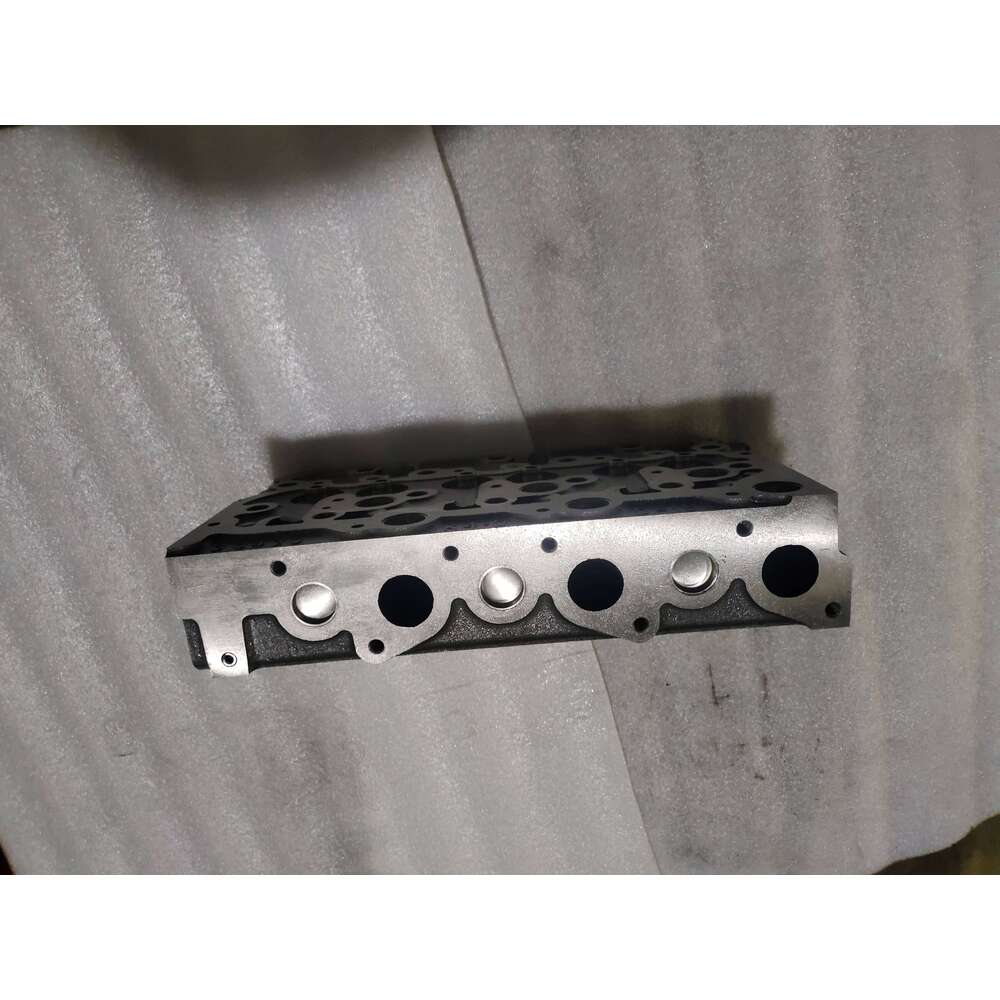 D1703 Diesel Engine Cylinder Head for Kubota Excavator Tractor Loader