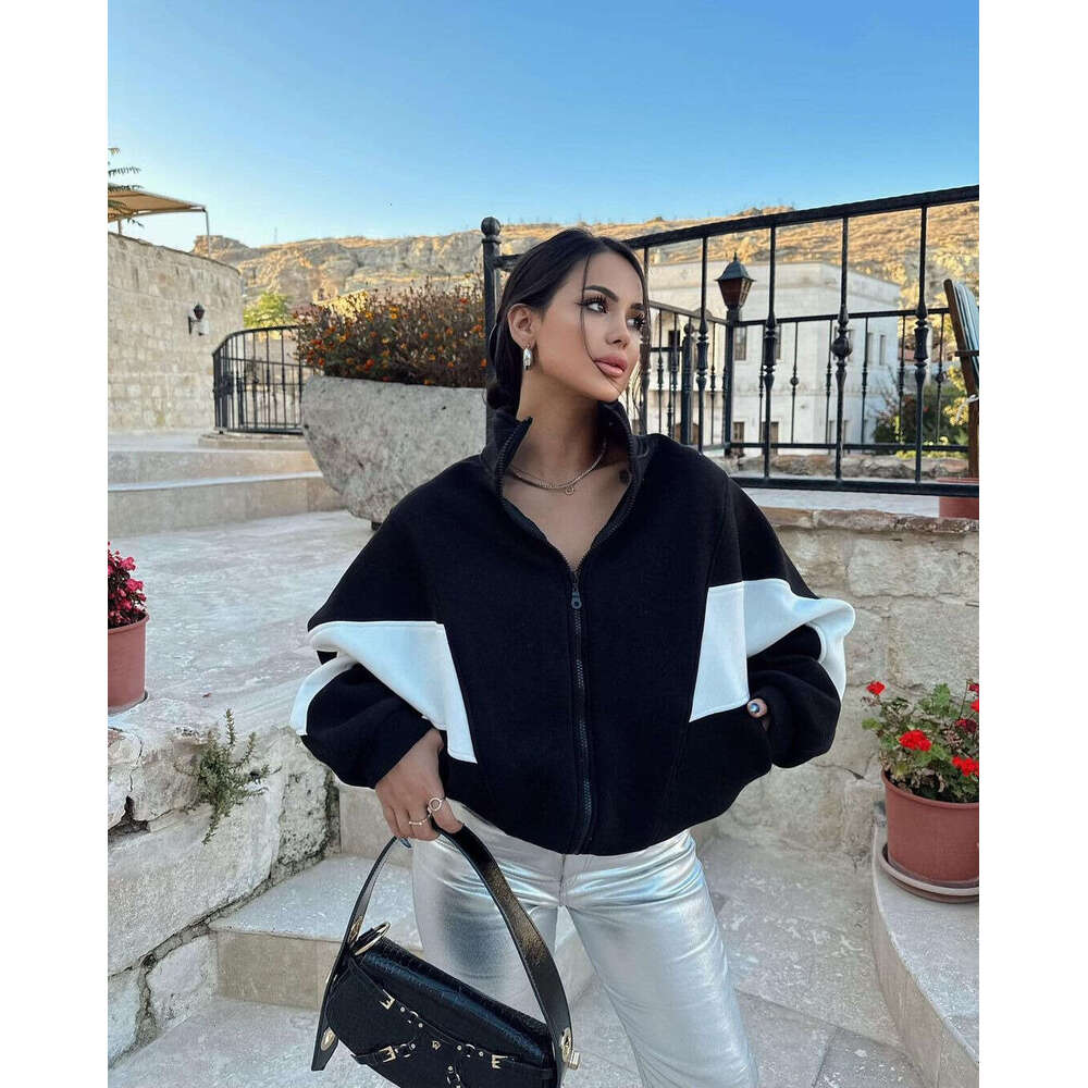 Fall/Winter 2024 European and American Women's Loose Casual Versatile Top Long Sleeve Color blocked Stand up Collar Coat for Women
