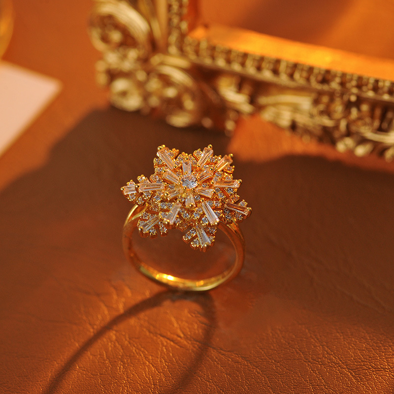 Designer Ring Fashion Ring Christmas Rotating Women's Ring High End Luxury Small Crowd Index Finger Ring Internet Celebrity Style Fashion Persona