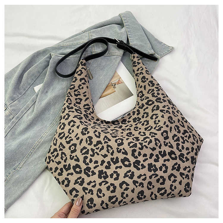 Autumn and Winter Leopard Print Bag Women's Bag New Fashion Large Capacity Artistic Tote Bag College Student Class Bag