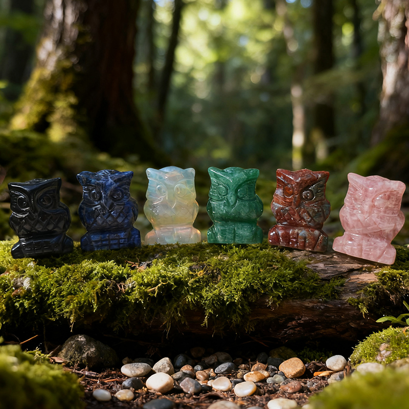 2-inch-long jade owl figurines, carved handicrafts, natural crystal carved animal ornaments, crooked-headed owl figurines