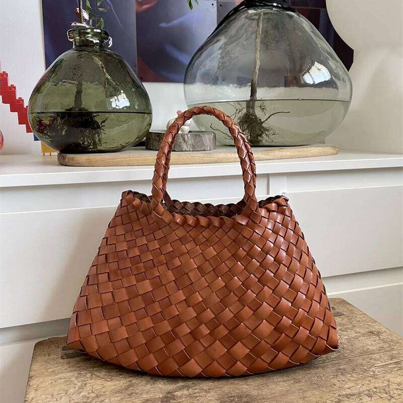 Genuine Leather French Hand-Woven New Niche Design Top Layer Cowhide Vintage Vegetable Basket Bag Fashion Lady Handbag St251110