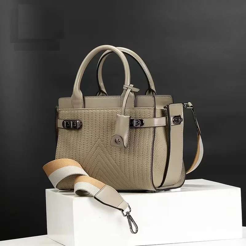 Women Handbag Genuine Leather Panelled Pattern Female Shoulder Meaaenger Trapeze Bag