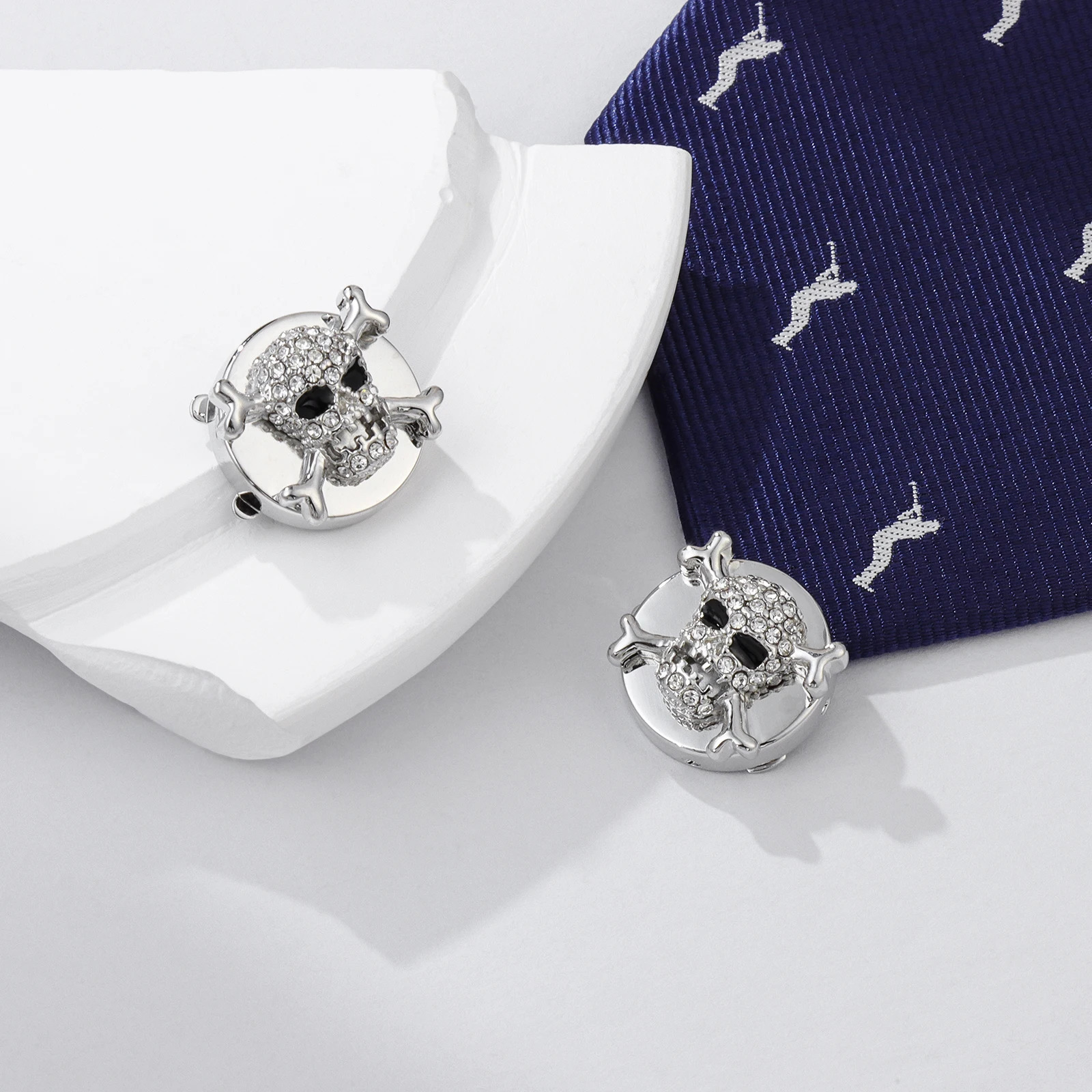 Skull Crystal button cover for men shirt mens fun shirt cufflinks black enamel skeleton cufflinks with gift box 250409