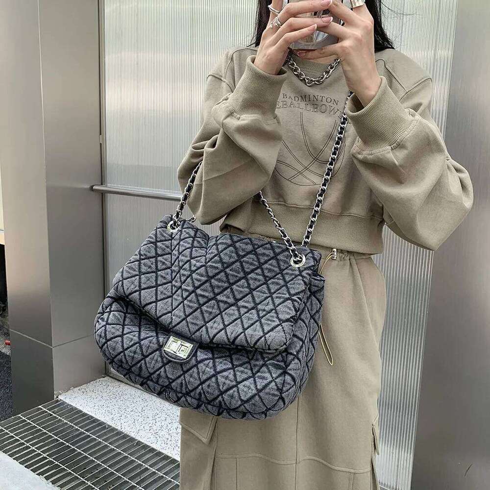 designer bag tote bag Embroidered lattice wash cloth large capacity leisure shoulder rhombus middle chain crossbody bag