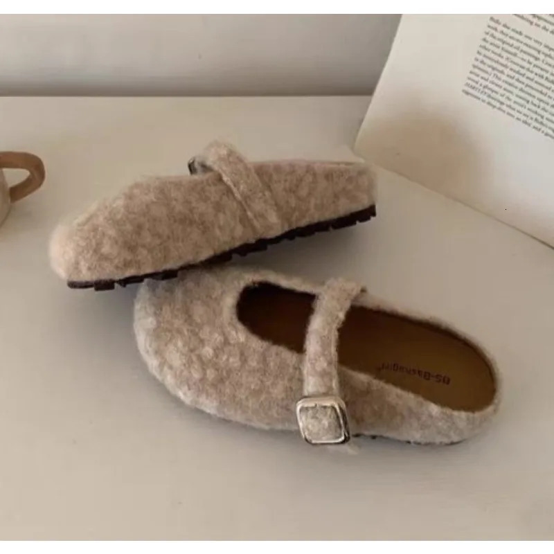 Big Size 43 Women Lambswool Slippers Winter Sheep Fur Shoes Ladies Flat Cotton Slides Home Pantuflas Daily Slip On Furry Mules 251107
