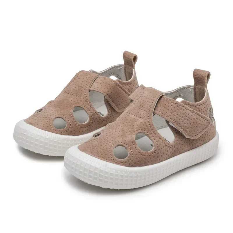 Baby boy half sandals 2024 spring and summer beach shoes for children hollow breathable sandals for girls soft Z250410