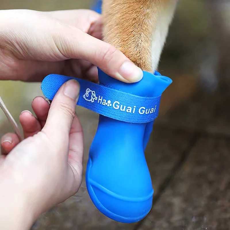 4 pieces/set of silicone anti slip boots for pet dogs waterproof dog shoes candy colored pet rain shoes basic boots for appearance T2504010