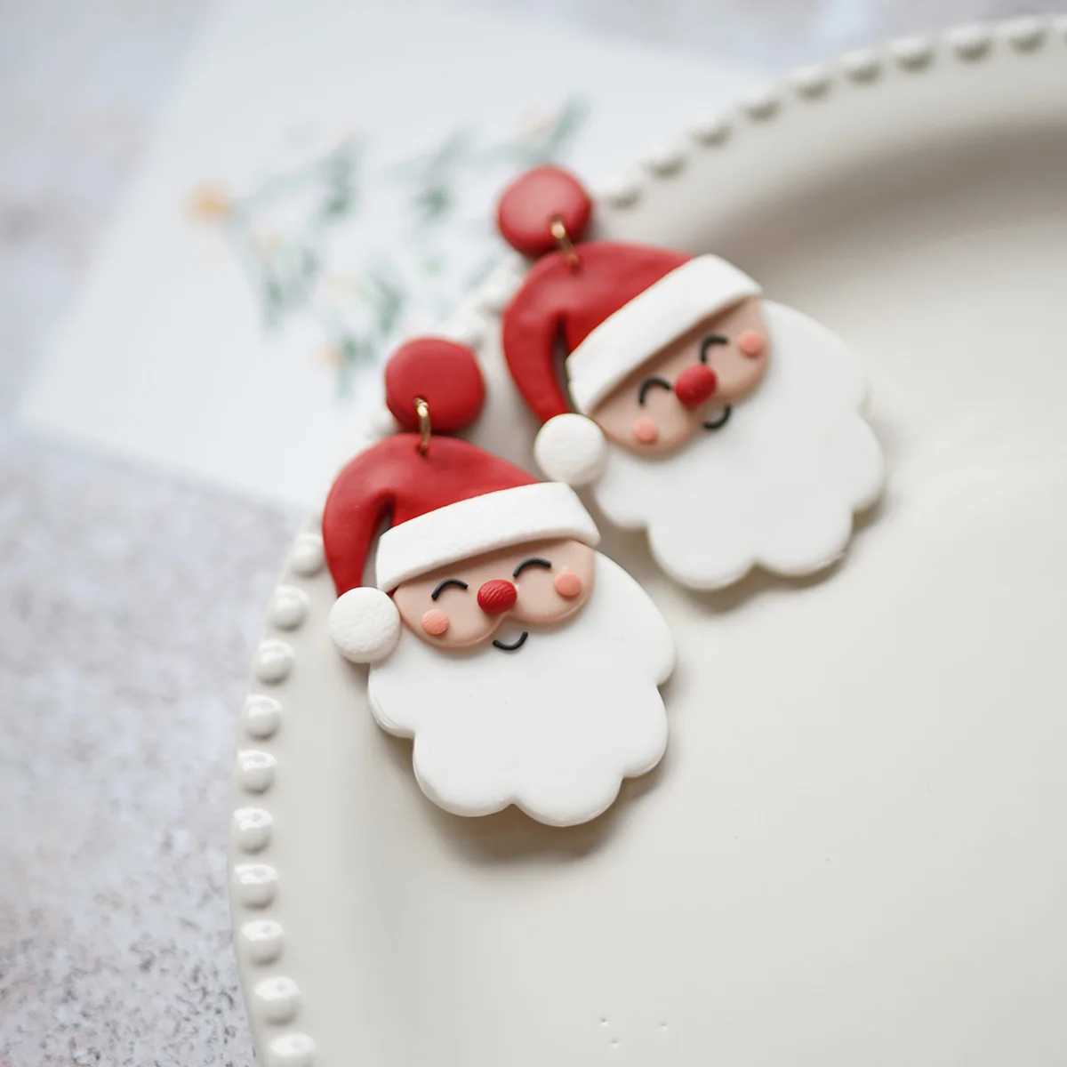 2025 Christmas Winter Holiday Santa Snowman Bell Gingerbread Multi Shapes Polymer Clay Earrings Celebration Accessories Gifts J251110
