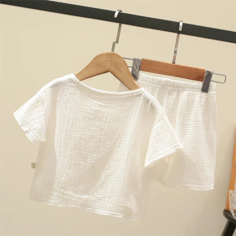 Summer childrens clothing set suitable for 0-6Y boys and girls cotton linen plain weave set T-shirt topshorts 2 pieces of baby terrace clothing 250409