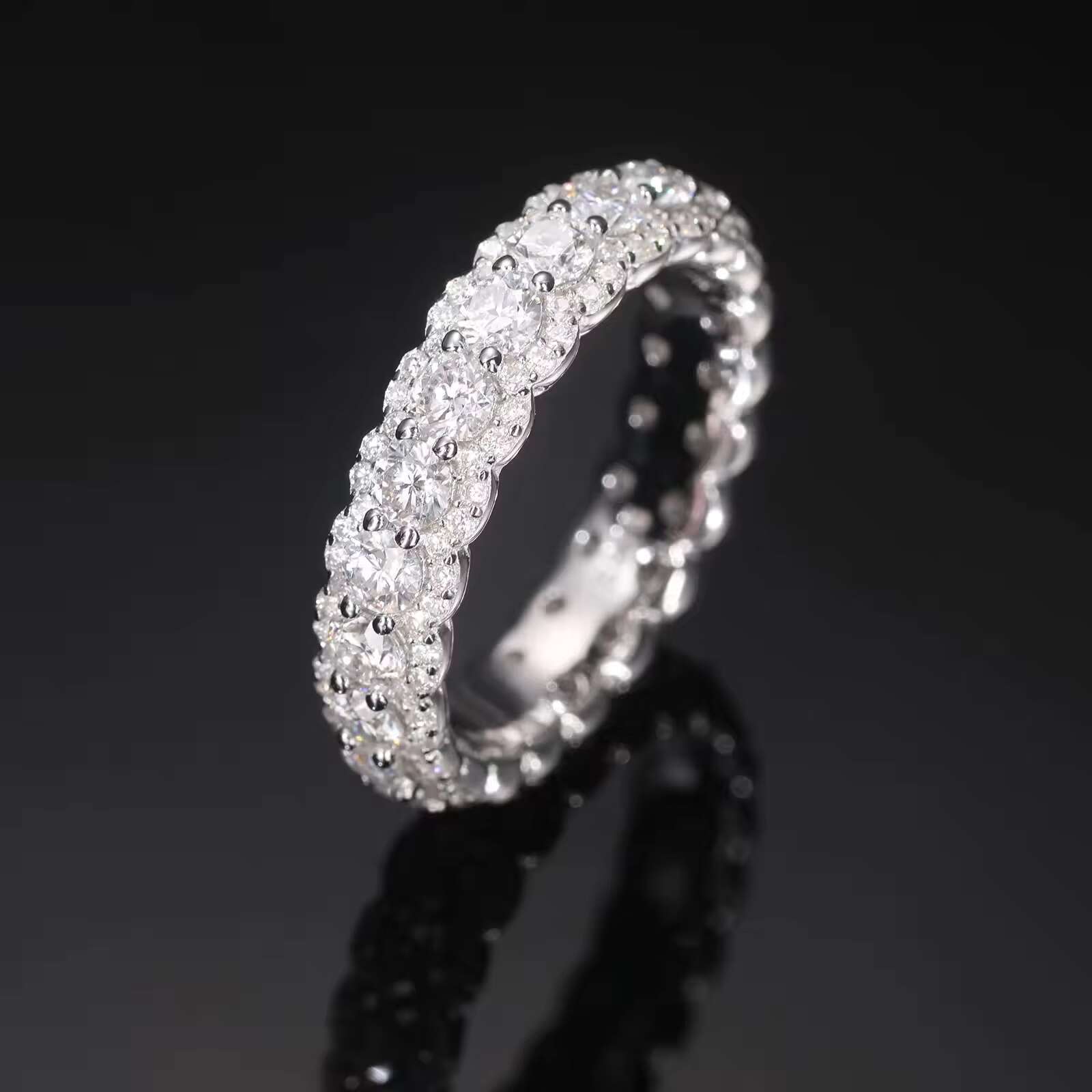 Luxurious 925 Sterling Silver Wedding Ring Classically Vintage Style Brilliant Cut VVS Moissanite Diamonds Silver Gemstone