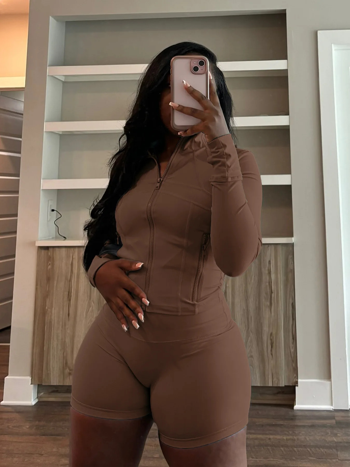 Womens sports shorts set sexy womens elegant two-piece club outfit set 250409