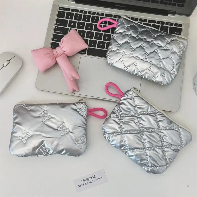 Silver Lingge Bow Pattern Coin Purses Small Canvas Coin Wallet Lady Earphone Coin Key Money Storage Bag Zipper Pouch 251110