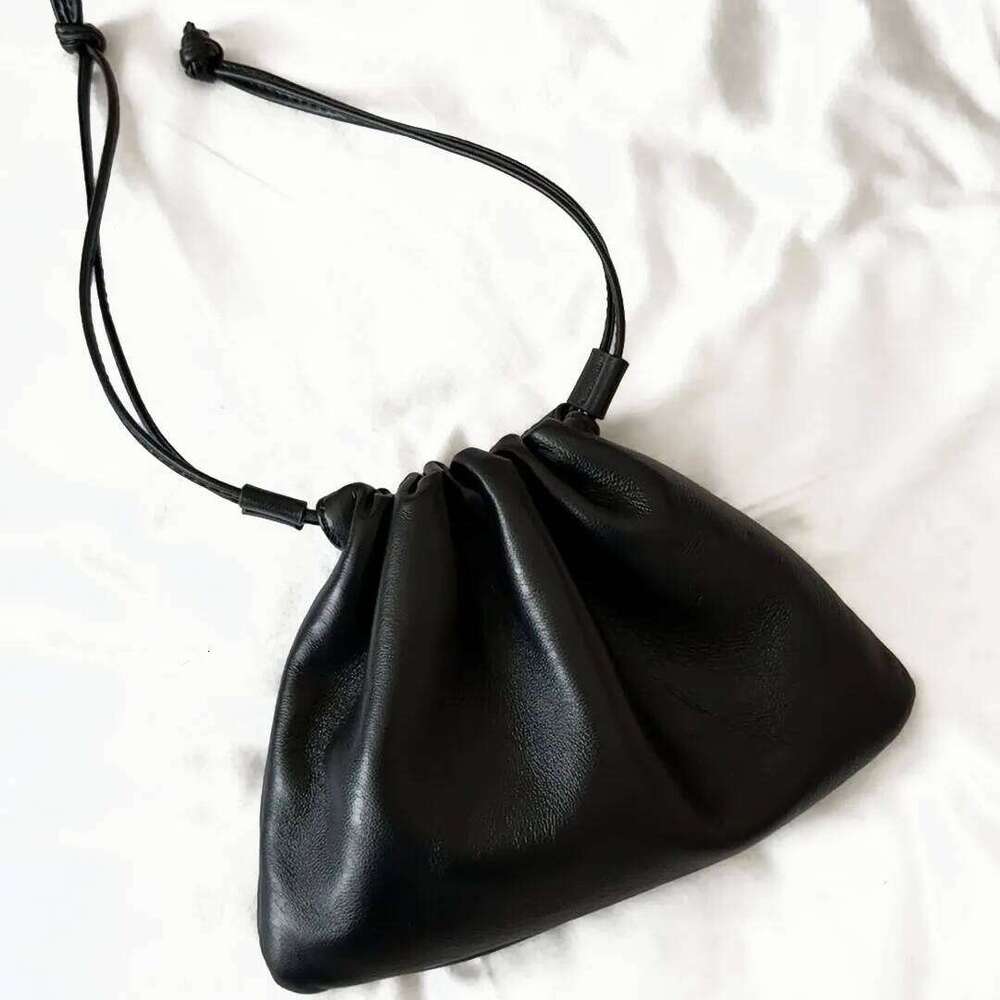 Sheepskin Drawstring Cloud New Niche Design Soft Genuine Leather One-Shoulder Crossbody Bag Fashionable Ladies Handbag St251110