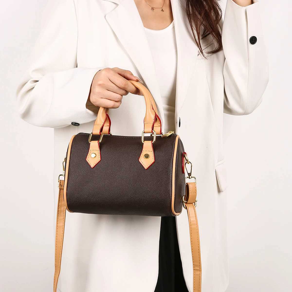 Vintage Brown PU Leather Boston Bag Womens Lightweight Small Crossbody Bag Luxury Designer Handbag Shoulder Bags for Phone K251110