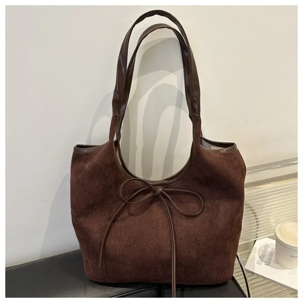 Fashion Popular Bow Shoulder Bag Large Capacity Temperament Tote Bag Underarm Bag Women R251110