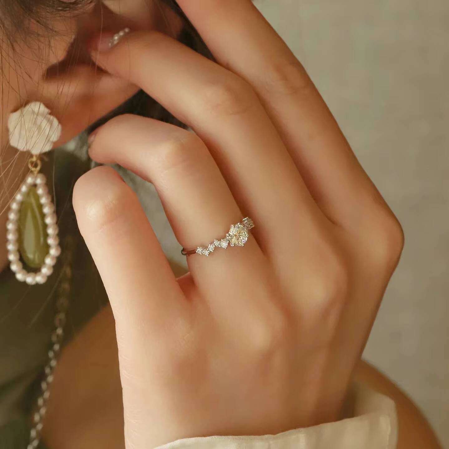 925 Sterling Silver Moissanite Ring for Women Xiaohongshu Style Polka Dot High-end PT950 Plated Proposal Ring