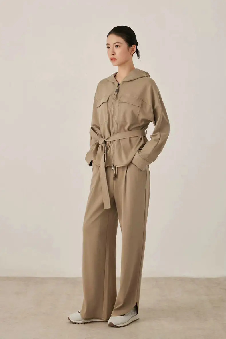 25 Autumn and Winter BC Style Combed Cotton Sweatshirt suit Zipper Belt Jacket with Trousers TwoPiece Set for Women 251110