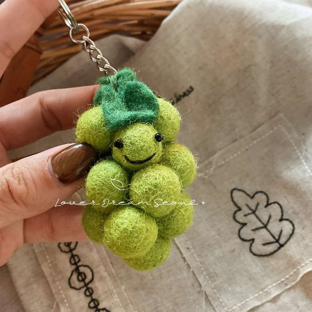 Korean Autumn Winter New Wool Felt Green Vegetable Keychain Pendant Cute Fashionable High-end Bag Charm