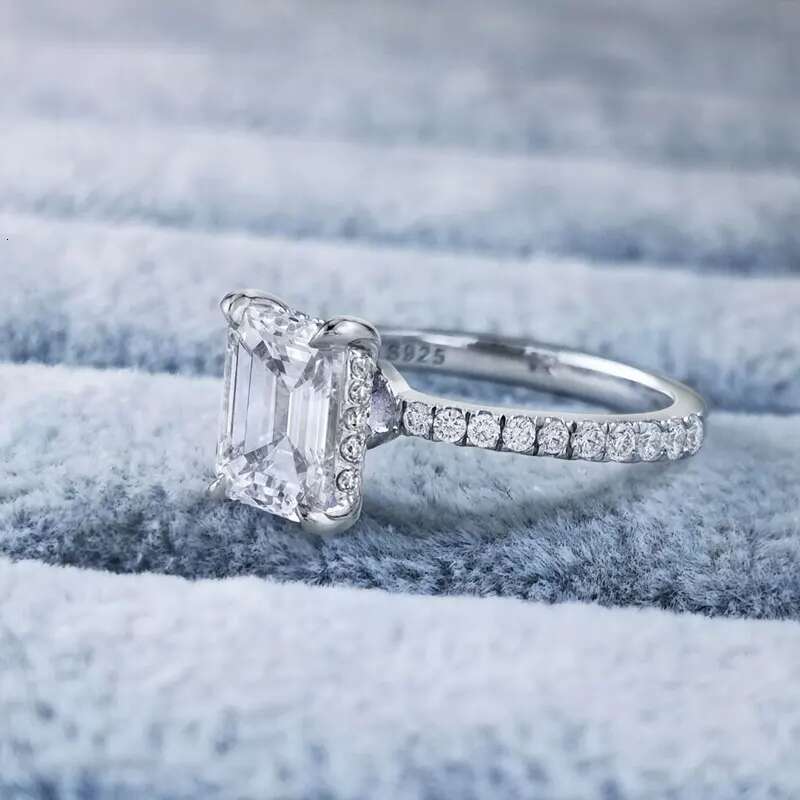 3ct Emerald Cut D Color Moissanite Diamond Engagement Ring For Women Solid 925 Sterling Silver Wedding Jewelry