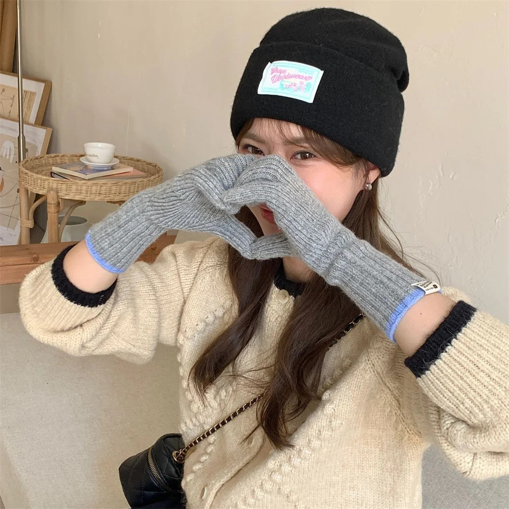 Womens Knitted Gloves Warm Windproof Student Cycling Accessory Soft Anti-Slip Biking Gloves Daily School Winter Commute 251106