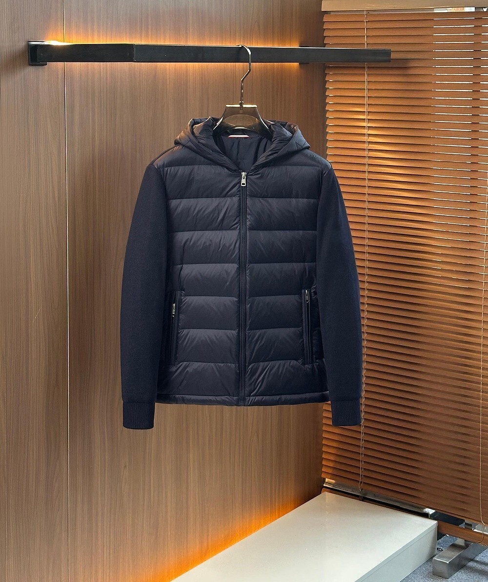 2025 Autumn/Winter New Style M Home Knitwear Lightweight Down Jacket Men's Short Slim Fit Outfit