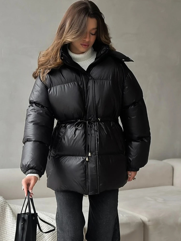 Tossy Leisure Womens Hooded Short Parker Coat Drawstring Waist Warm Solid Pocket Zipper Winter Long Sleeves 2025 Parker Coat 251107