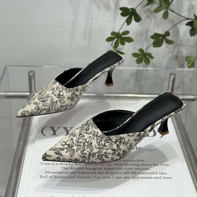 Woman Sandals New Pointed High Heeled Slippers For Women Featuring Chinese Style Embroidery Fairy Style Wearing High Heels With Toe Caps And Single Sh