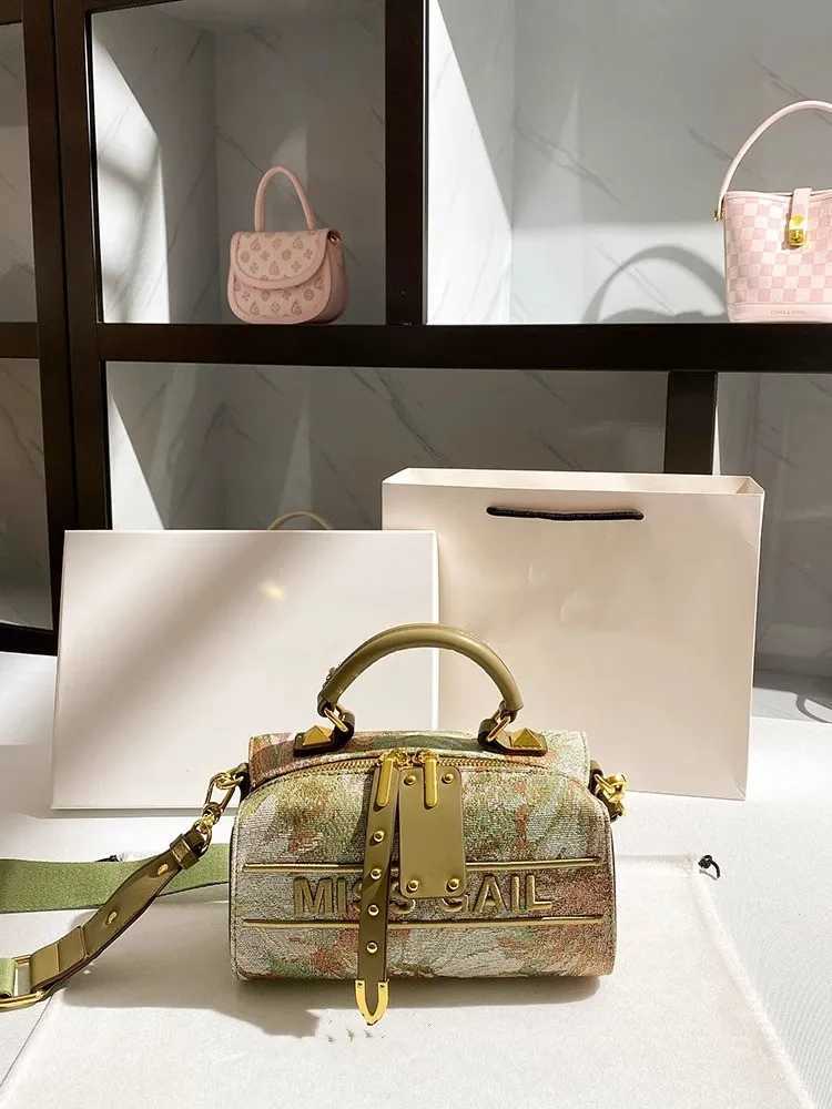 Unique and Luxury Floral Embroidery Printing Boston Handbag for Party Womens Newly Trendy and Portable Shoulder Crossbody Bag K251110