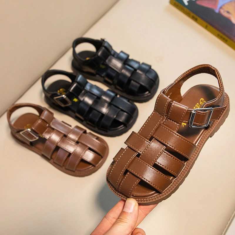 Childrens sandals for girls peeking at toes solid color boys GLADIATOR sandals 2023 summer new non slip unisex childrens beach shoes Z250410
