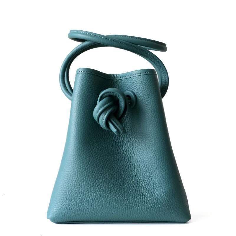 Japanese Drawstring Bucket Genuine Leather Women Shoulder Bags Female Handbags Designer Ladies Casual Messenger Bag
