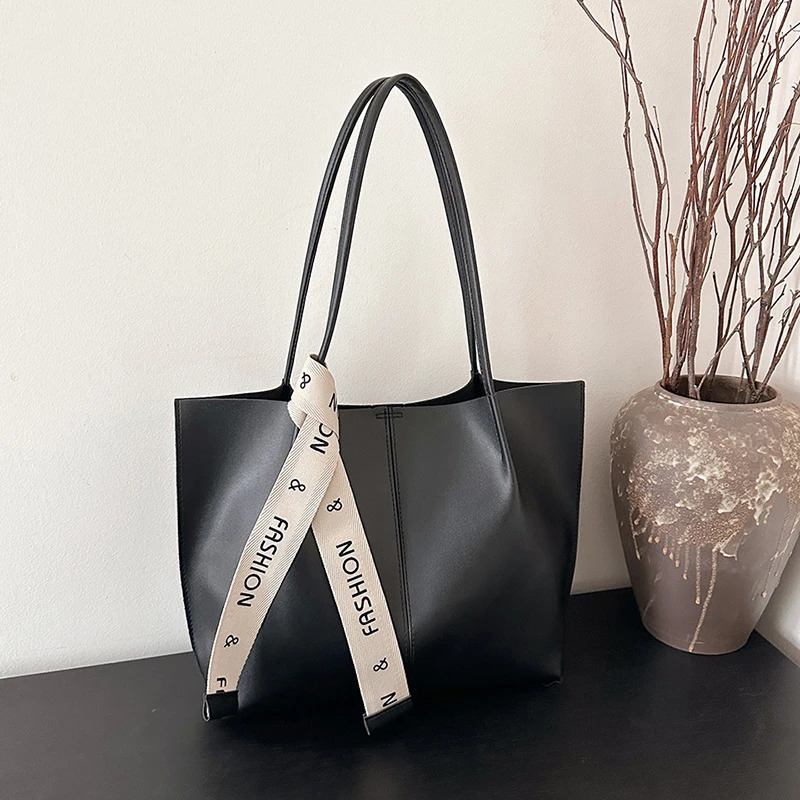 Retro Fashion Soft PU Solid Color Womens Shoulder Bag Ribbon Deco Large Capacity Female Leisure Tote Bag For Commute Outings R251110