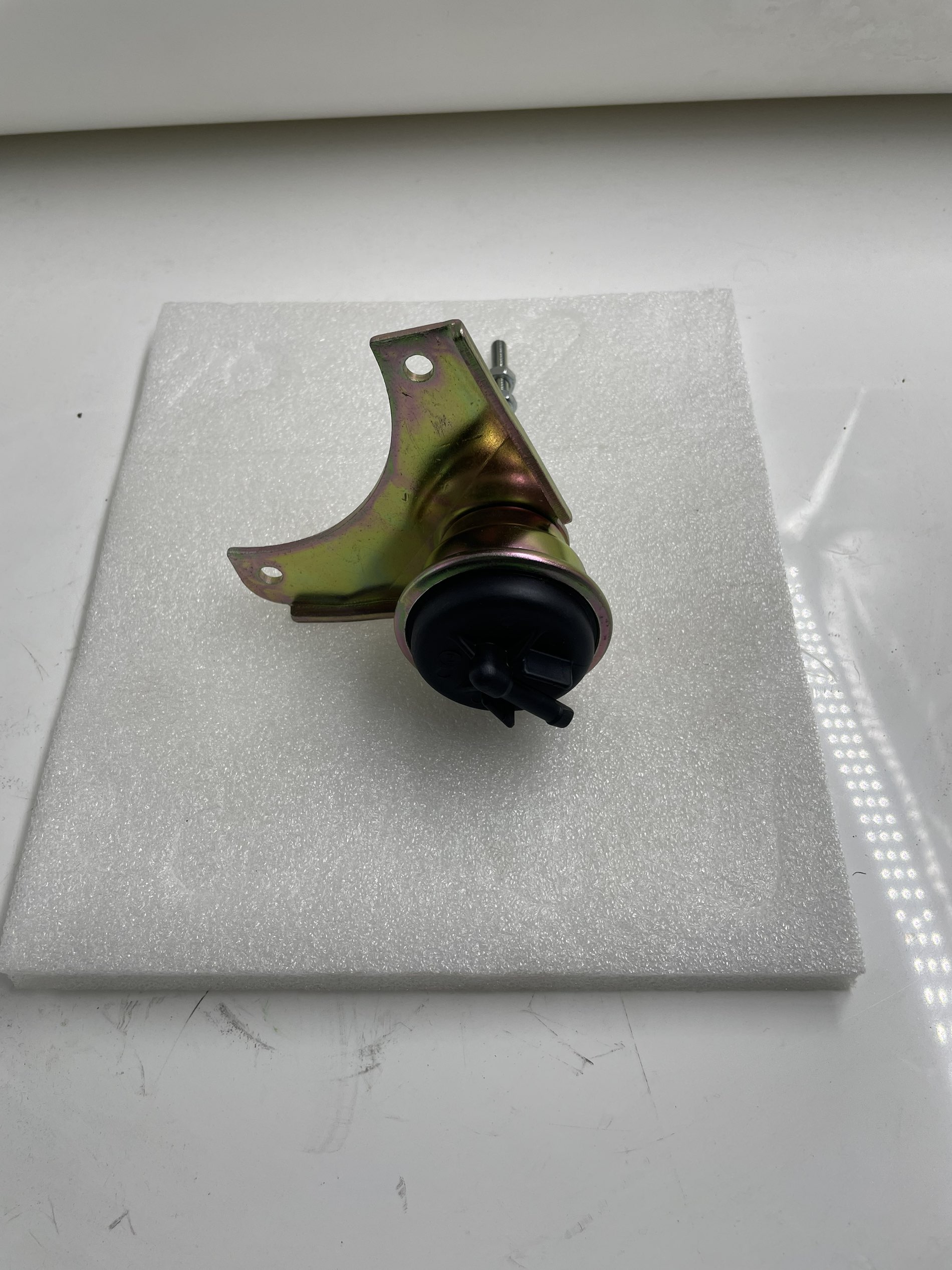 Turbo Wastegate Actuator for K03 Turbochargers . Part No . : 53039700055 , 4432306 ,7701473757 14411-00QAD