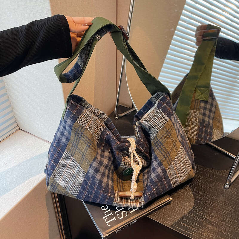 Women Handbag Autumn Winter Woolen New Vintage Versatile Plaid Shoulder Lazy Style Casual Lightweight Crossbody Bag Trendy